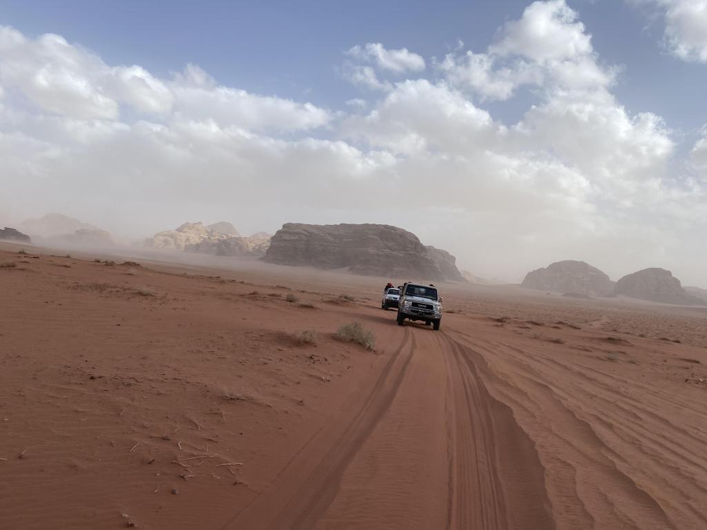 Jeep-Tour zum Wüsten-Camp