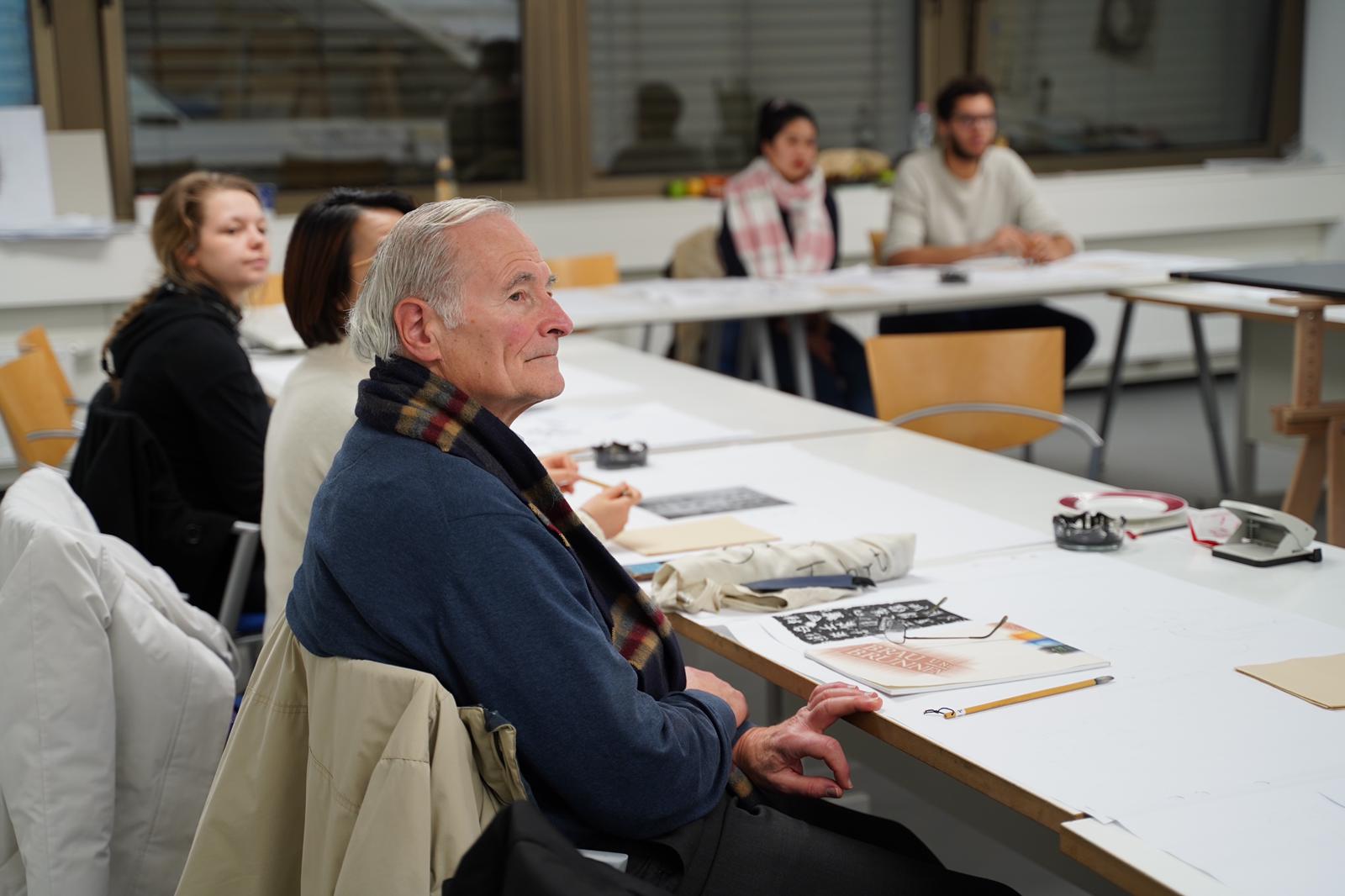 Workshop der chinesischen Kalligrafie mit Meister-Wenming Chen an der MD.H Berlin