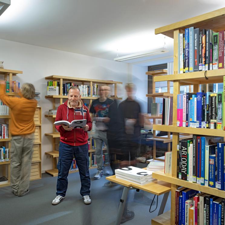 Bibliothek-1.jpg