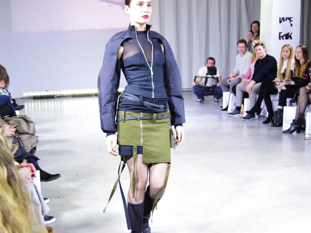 Fashion Show (Management)