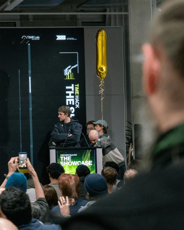 mdh auf dem Time Hack.png