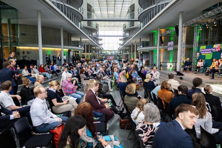 Volles Haus im Bundestag/ A full house at the Bundestag