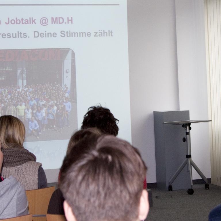 Mediacom-Jobtalk mit Marek Kalinski an der MD.H-Düsseldorf 