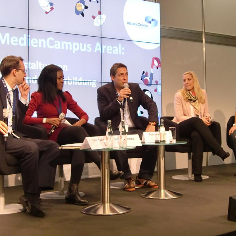 „Erlebnispark und kein Einkaufszentrum“ – Podiumsdiskussion zum Thema Social Media Marketing