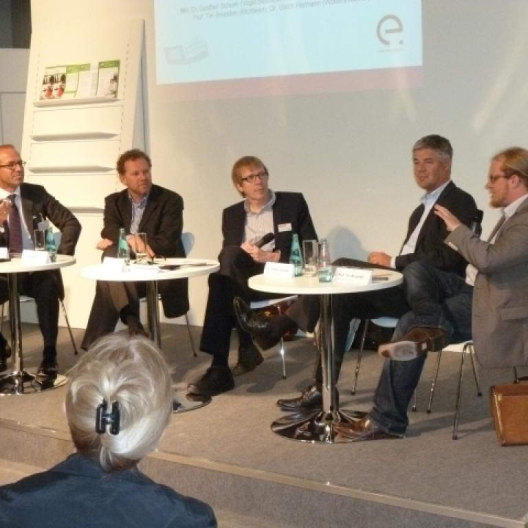 VON SOCIAL MEDIA MONITORING ZU BIG DATA 