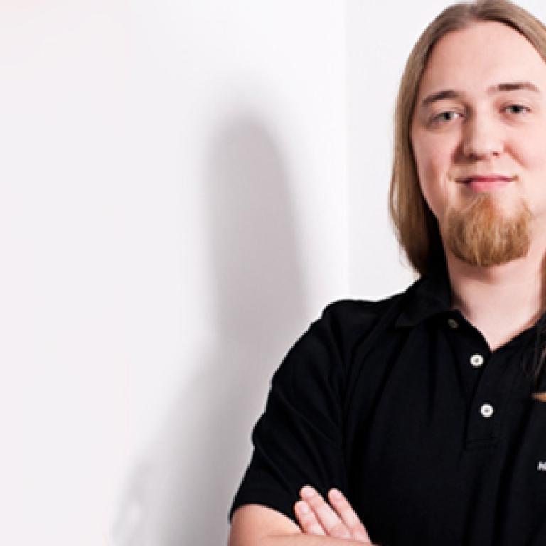 HandyGames und YoYo Games statten die MD.H Düsseldorf mit GameMaker-Pro aus
