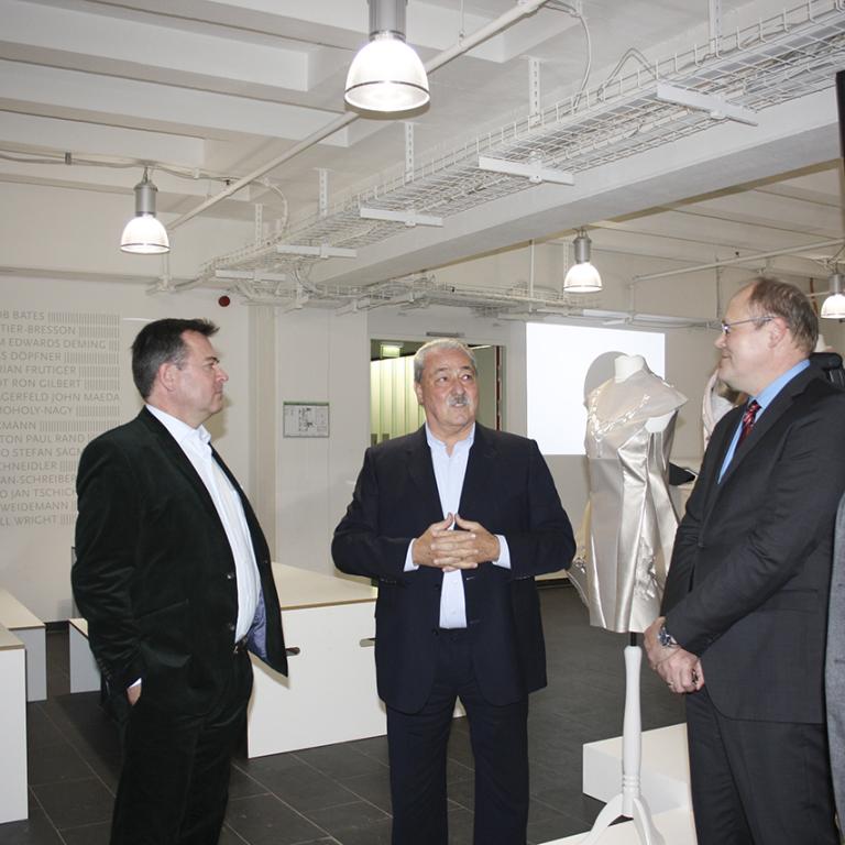 OB-Kandidat Josef Schmid und MdL Markus Blume an der Mediadesign Hochschule in München