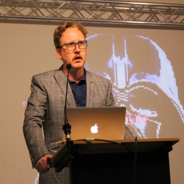Uke Bosse zum Professor für Gamedesign an der MD.H Berlin berufen